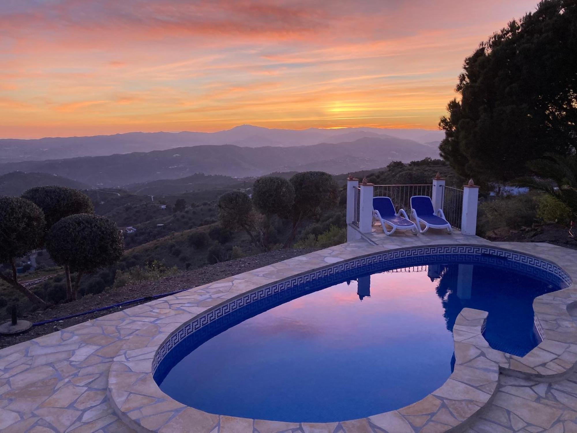 Casa Soleada Holiday Fully Private Villa Canillas de Aceituno Exterior photo